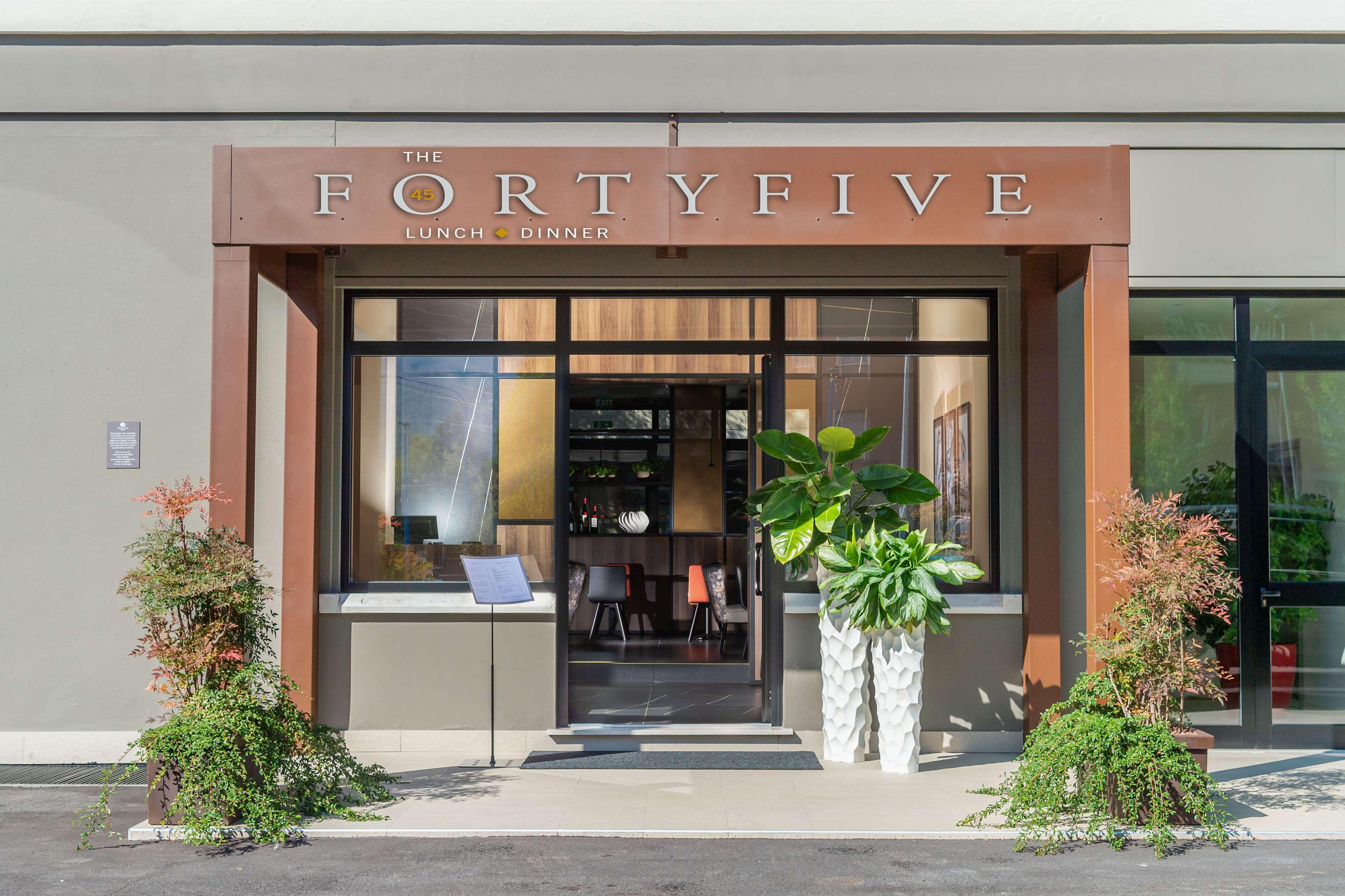 Doubletree By Hilton Brescia Hotel Exterior photo