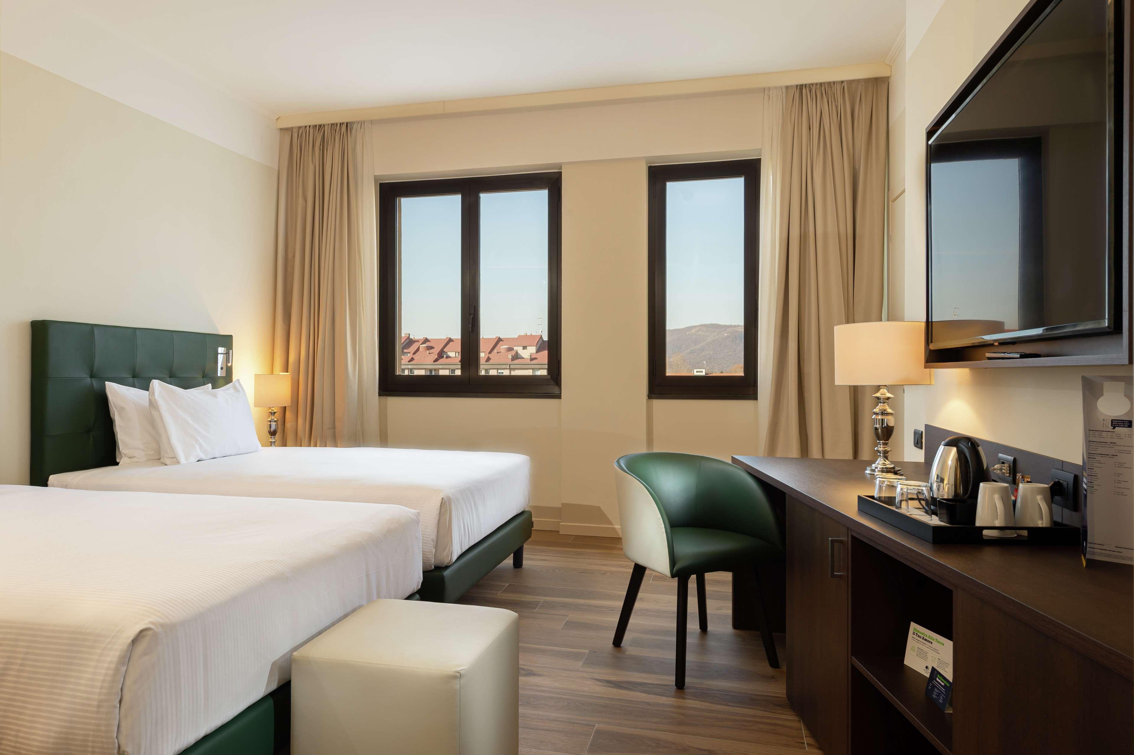 Doubletree By Hilton Brescia Hotel Exterior photo